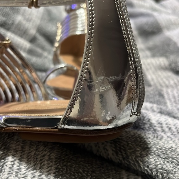 Aquazzura Leather Ravello Key Ring Silver Tone Gladiator Sandals, 37.5 (U.S. 7) - Picture 15 of 16